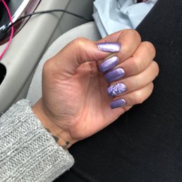 Absolutely loved my nails, friendly atmosphere, and lots of color choices!!