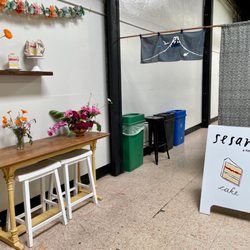 Sesame Tiny Bakery - Interior