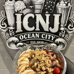 Island Creamery - Acai, cakes, sundaes and more .... Lots more YUM