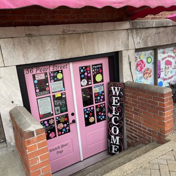 New Albany Sugar Shoppe - Candy Stores Near Me - New Albany, Indiana New Albany Sugar Shoppe - Candy Stores Near Me - New Albany, Indiana
