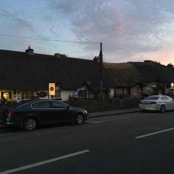 Dunraven Arms Hotel - Thatched roof cottages. - Hotels Near Me - Adare, LK