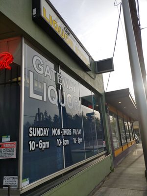 GATEWAY LIQUOR STORE - Updated January 2025 - 11 Photos & 18 Reviews ...