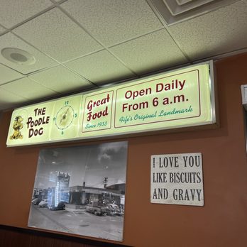 Poodle Dog - Inside - Breakfast & Brunch Near Me - Fife, Washington