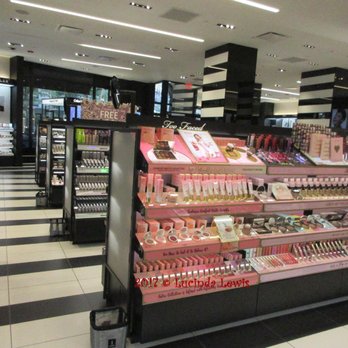 SEPHORA - Sephora at Ansonia Bldg on Broadway UWS NYC photo by Lucinda Lewis 19 Oct 2017 - Perfume Near Me - New York, New York