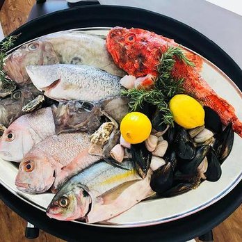 Malina's Restaurant - You'll never go wrong with our great varieties of fresh seafood! - Modern Australian Near Me - Cremorne, NSW