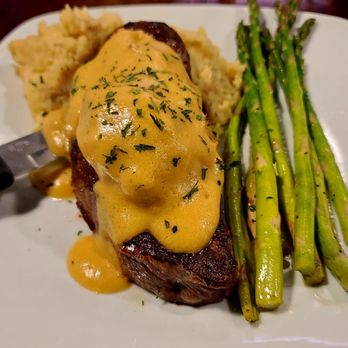 Emberz - Surf and Turf, steak with crab and hollandaise - Wine Bars Near Me - Sonora, California