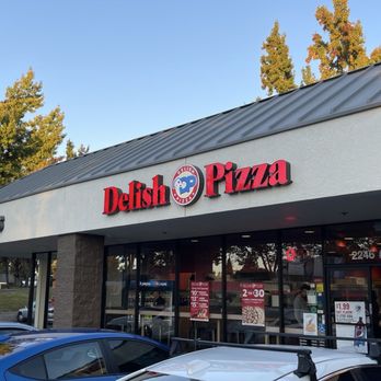 Delish Pizza - Front entrance - Pizza Near Me - Gold River, California