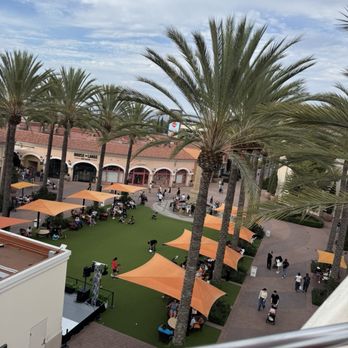 Irvine Spectrum Center - Shopping Centers Near Me - Irvine, California Irvine Spectrum Center - Shopping Centers Near Me - Irvine, California