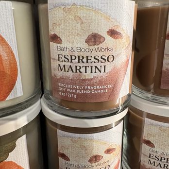Bath & Body Works - espresso martini: THE best bath and body works candle i've ever smelled in my life, easily the best one they sell - Cosmetics & Beauty Supply Near Me - Jackson, New Jersey