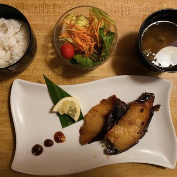 Akasaka - 08/22/20: Butter Fish Misoyaki Teishoku (my bf tasted one of the sauce dots before taking a pic LOL it did not come like that) - Japanese Near Me - Honolulu, Hawaii Akasaka - 08/22/20: Butter Fish Misoyaki Teishoku (my bf tasted one of the sauce dots before taking a pic LOL it did not come like that) - Japanese Near Me - Honolulu, Hawaii