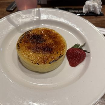 Yard House - Cheesecake Brulee - Bars Near Me - East Rutherford, New Jersey Yard House - Cheesecake Brulee - Bars Near Me - East Rutherford, New Jersey
