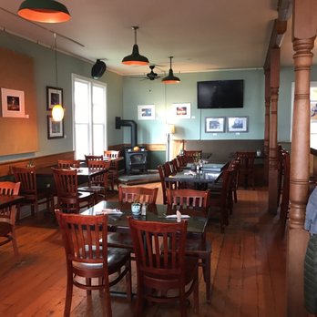 Beach Store Cafe - Seafood Near Me - Lummi Island, Washington