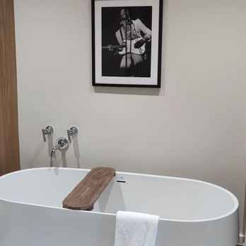 The Sitio - Deep soaking tub - Hotels Near Me - Virginia Beach, Virginia The Sitio - Deep soaking tub - Hotels Near Me - Virginia Beach, Virginia
