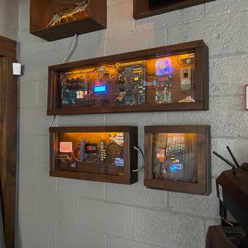Oak Park Social - Music Robot playing tunes! - New American Near Me - Oak Park, Michigan Oak Park Social - Music Robot playing tunes! - New American Near Me - Oak Park, Michigan