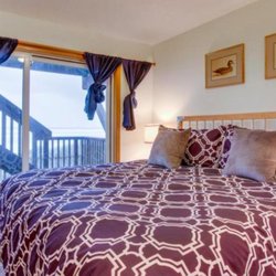 Harcourts Home Oregon Coast - Fall asleep to the sounds of the ocean at your own beach home.