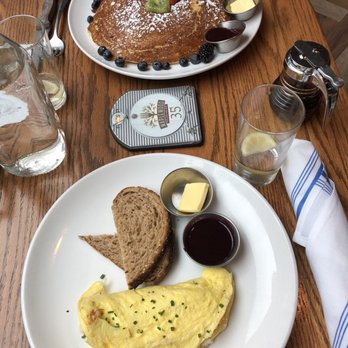 Maplewood Kitchen and Bar - Breakfast & Brunch Near Me - Cincinnati, Ohio Maplewood Kitchen and Bar - Breakfast & Brunch Near Me - Cincinnati, Ohio