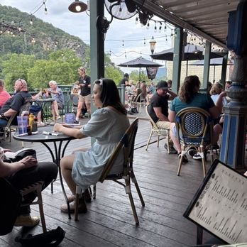 The Rabbit Hole Gastropub - Fantastic views with outdoor dining - American Near Me - Harpers Ferry, West Virginia The Rabbit Hole Gastropub - Fantastic views with outdoor dining - American Near Me - Harpers Ferry, West Virginia
