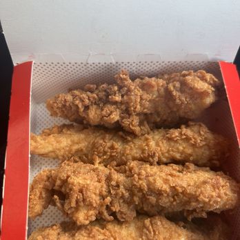 Chick-fil-A - Fast Food Near Me - Fairburn, Georgia