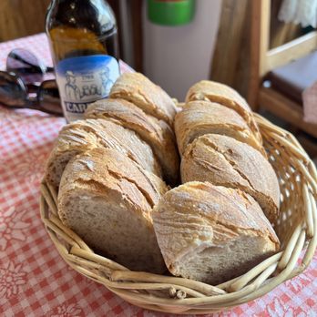 Auberge de Savièse - Excellent bread with fondue - Swiss Food Near Me - Geneva, GE