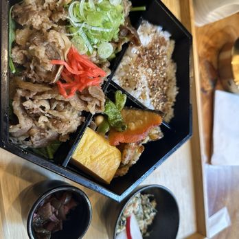 HINODEYA Ramen & Bar Chestnut - Sukiyaki Beef Bento (pickup and delivery) - Ramen Near Me - San Francisco, California HINODEYA Ramen & Bar Chestnut - Sukiyaki Beef Bento (pickup and delivery) - Ramen Near Me - San Francisco, California
