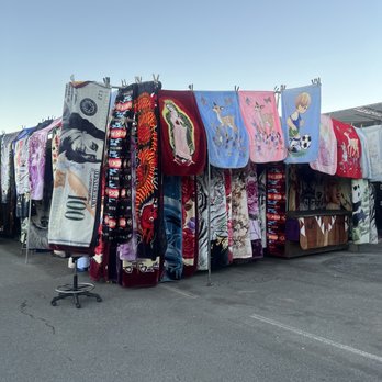 San Jose Flea Market - Blankets - Flea Markets Near Me - San Jose, California San Jose Flea Market - Blankets - Flea Markets Near Me - San Jose, California