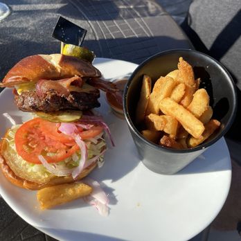 49th State Brewing - Anchorage - World Famous YAK Burger - Breweries Near Me - Anchorage, Alaska