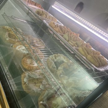 Naga Tea Tampa - Pastry display - Bubble Tea Near Me - Temple Terrace, Florida