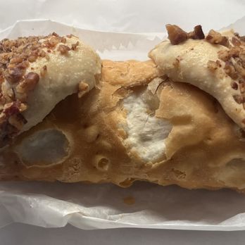 Mike's Pastry - Pecan Caramel Cannoli - Bakeries Near Me - Cambridge, Massachusetts Mike's Pastry - Pecan Caramel Cannoli - Bakeries Near Me - Cambridge, Massachusetts