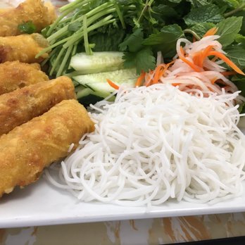 Com Tam Dat Thanh - Cha gio. The best i've ever had. - Vietnamese Near Me - Sacramento, California
