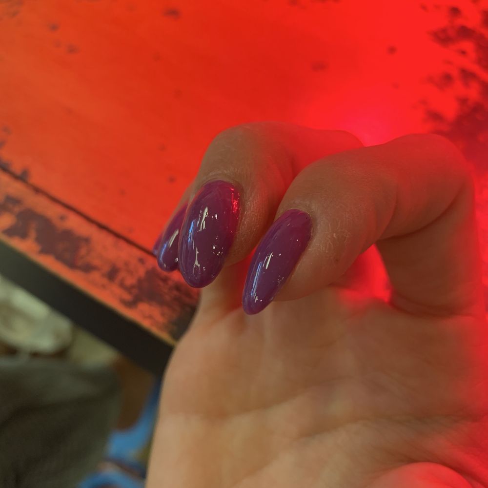 Can't tell in their terrible lighting but it's bubbly and not fully covered I'm not asking for another fix 0/10