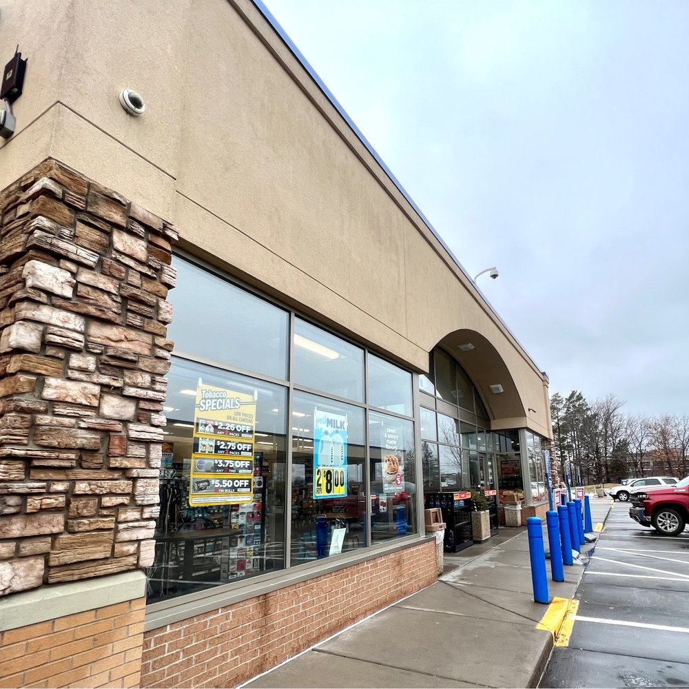 Holiday Station Store - Entrance - Convenience Stores Near Me - Saint Paul, Minnesota