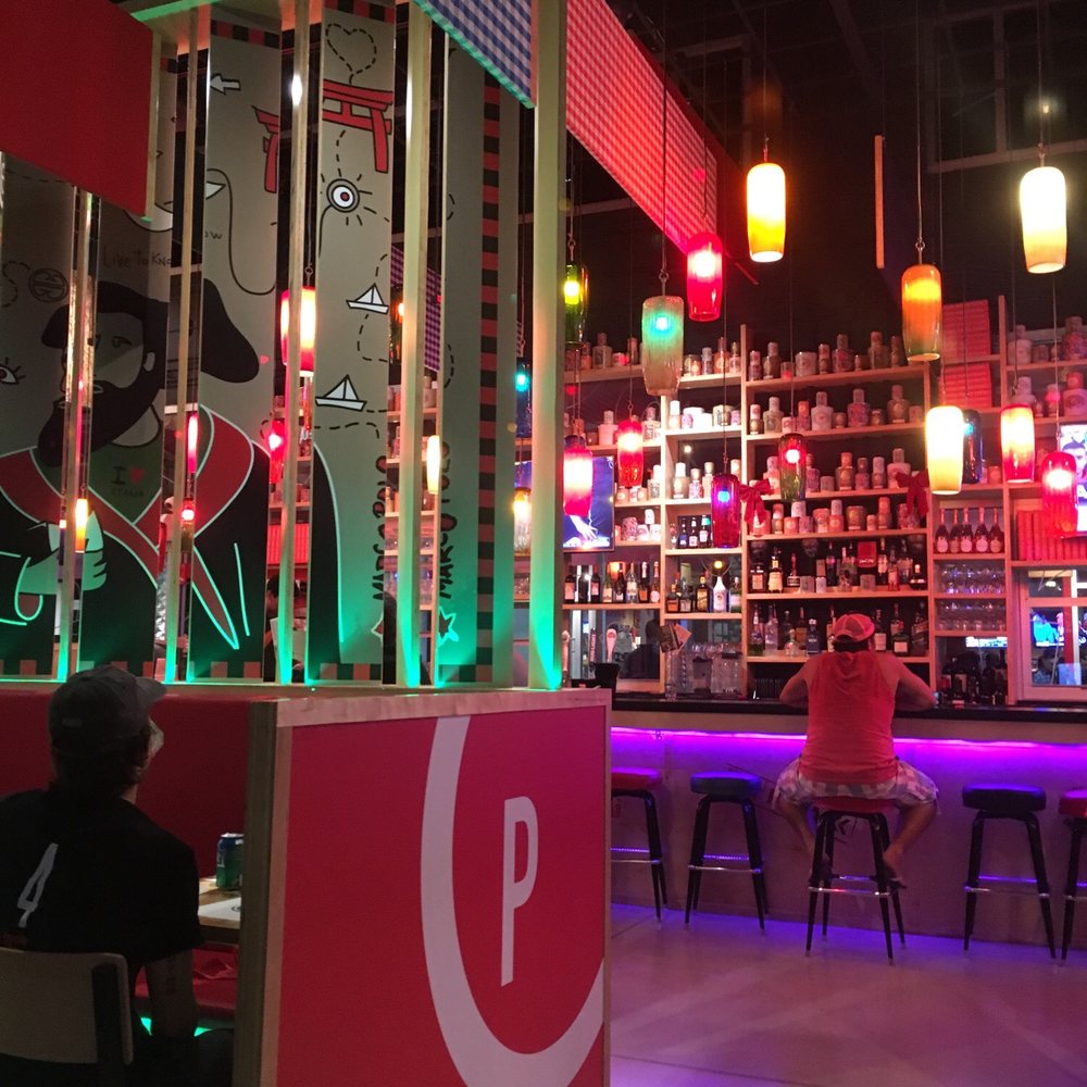 Piola - Look at all the funky décor! - Pizza Near Me - Doral, Florida Piola - Look at all the funky décor! - Pizza Near Me - Doral, Florida