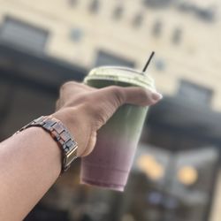 Early Bird Coffee - Outside area