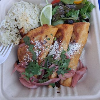Maui Fresh Streatery - 6/6/25 - Food Trucks Near Me Maui Fresh Streatery - 6/6/25 - Food Trucks Near Me