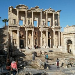 Efes Antik Kenti - Spectacular library of Celsus in Ephesus