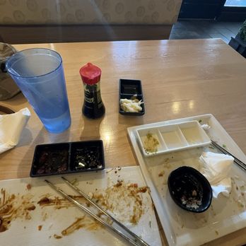 Gyu Jinya - Empty plates - Sushi Bars Near Me - Lancaster, California Gyu Jinya - Empty plates - Sushi Bars Near Me - Lancaster, California