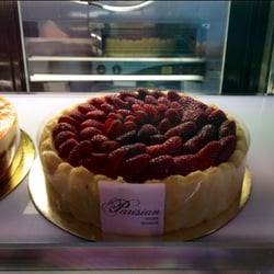 Parisian Patisserie Boulangerie - Huge cake size tarte aux fraises! le nom!
