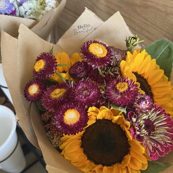 Vida Juice Bar - Flower bouquet - Juice Bars & Smoothies Near Me - Red Bluff, California Vida Juice Bar - Flower bouquet - Juice Bars & Smoothies Near Me - Red Bluff, California
