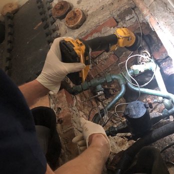 Dov Sewer & Drain - Cleaning out the main trap - Plumbing Near Me - Brooklyn, New York Dov Sewer & Drain - Cleaning out the main trap - Plumbing Near Me - Brooklyn, New York