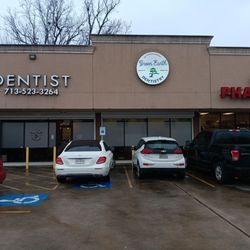 Green Earth Dentistry - Dr. Nguyet Dang, DDS Green Earth Dentistry 1202 Elgin Street, Suite A Houston, Texas 77004