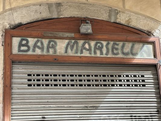 Bar Marsella by null