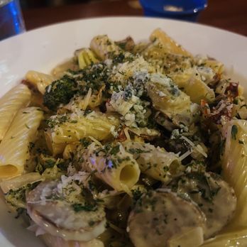 Ambrosia Restaurant & Bar - Pizza Near Me - Eugene, Oregon