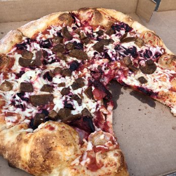 Li'l Nonna's - 14" Meat Out Pizza - Pizza Near Me - Austin, Texas