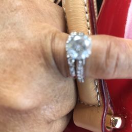 This is my new wedding anniversary. Her name is Juliet and Julia! This is my new wedding anniversary. Her name is Juliet and Julia!