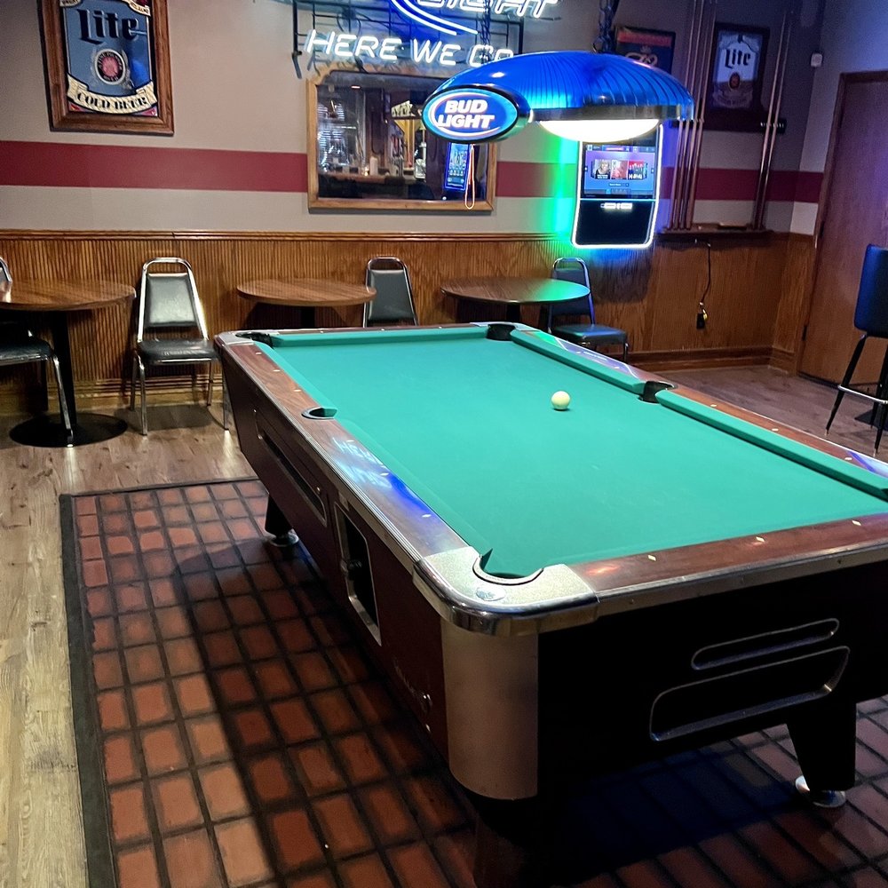 Brewery - Pool - Nightlife Near Me - Green River, Wyoming Brewery - Pool - Nightlife Near Me - Green River, Wyoming