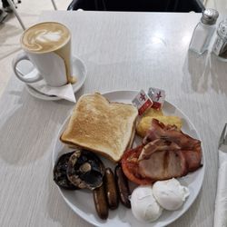 Base Espresso Broadbeach - Big breakfast