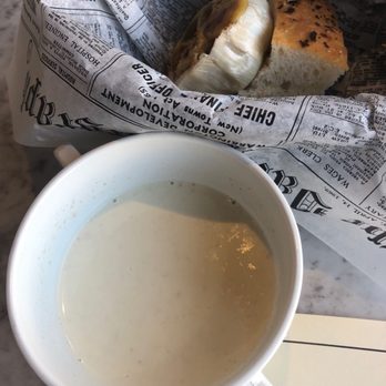 Caffe Concerto - Pre-meal bread and soup, soup was watery but delicious. - Pizza Near Me - Los Angeles, California
