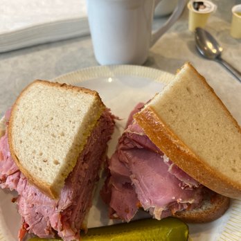 Avenue Open Kitchen - Breakfast at the diner. - Diners Near Me - Toronto, Ontario