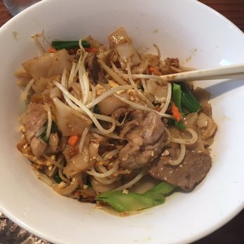 Toss Noodle Bar - Flat noodles with peanut sauce! - Asian Fusion Near Me - Berkeley, California Toss Noodle Bar - Flat noodles with peanut sauce! - Asian Fusion Near Me - Berkeley, California