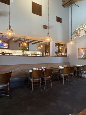 Rustic House Oyster Bar & Grill - Los Altos by null